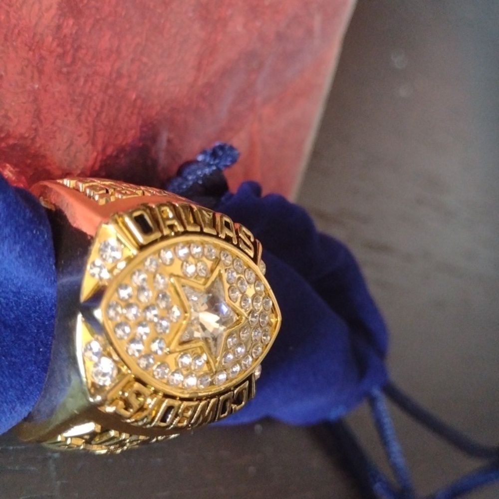 Dallas Cowboys Ring - Picture 2 of 5